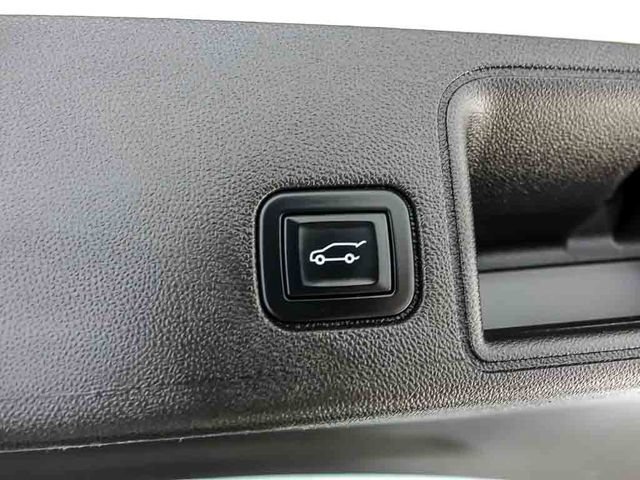 Certified 2022 GMC Terrain SLE w/ Driver Convenience Package AWD/4WD image 28