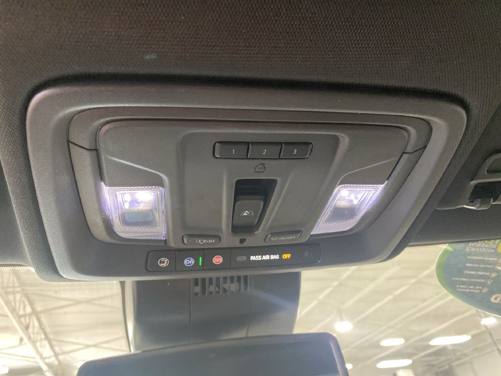 Used 2025 Chevrolet Silverado 3500 High Country AWD/4WD image 25