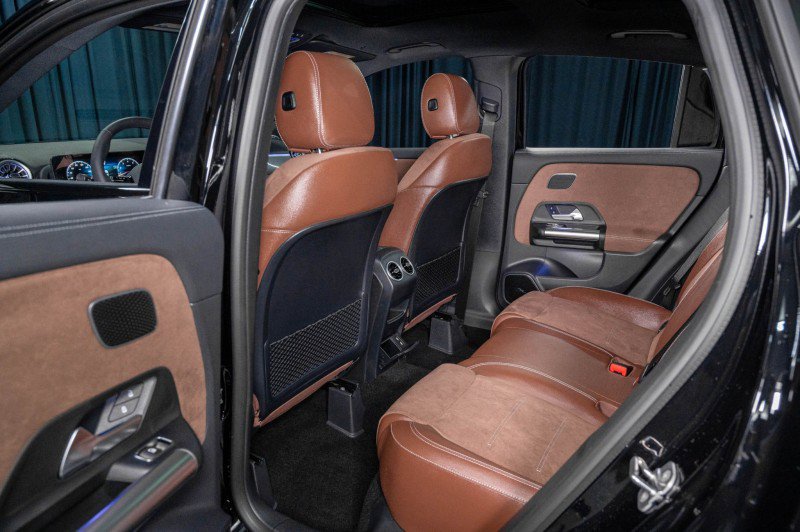 Certified 2025 Mercedes-Benz GLA 35 AMG 4MATIC image 28