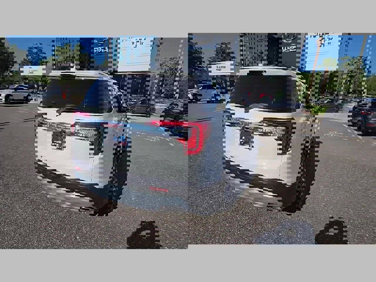 Used 2021 GMC Acadia SLT w/ Preferred Package image 31