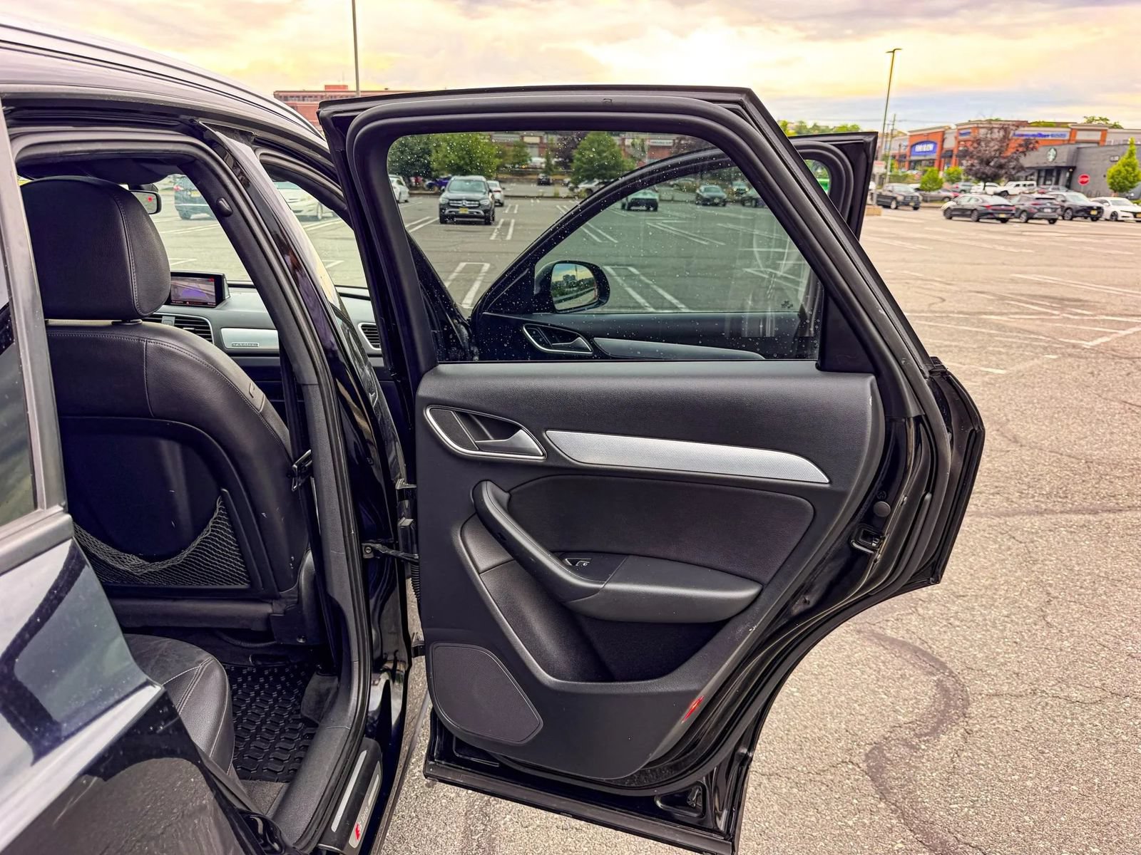 Used 2018 Audi Q3 2.0T Premium w/ Convenience Package AWD/4WD image 14