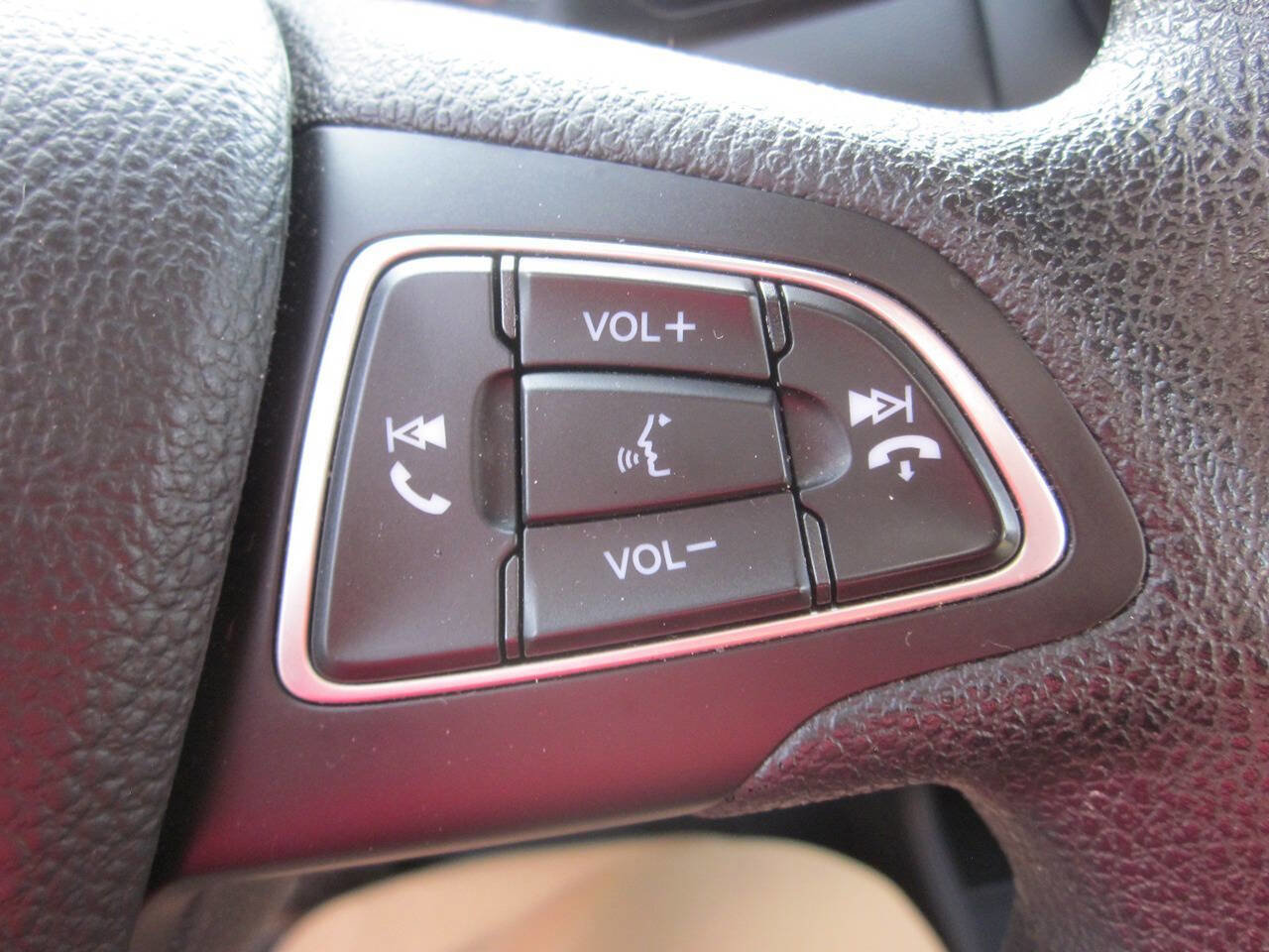 Used 2020 Ford EcoSport S FWD image 23