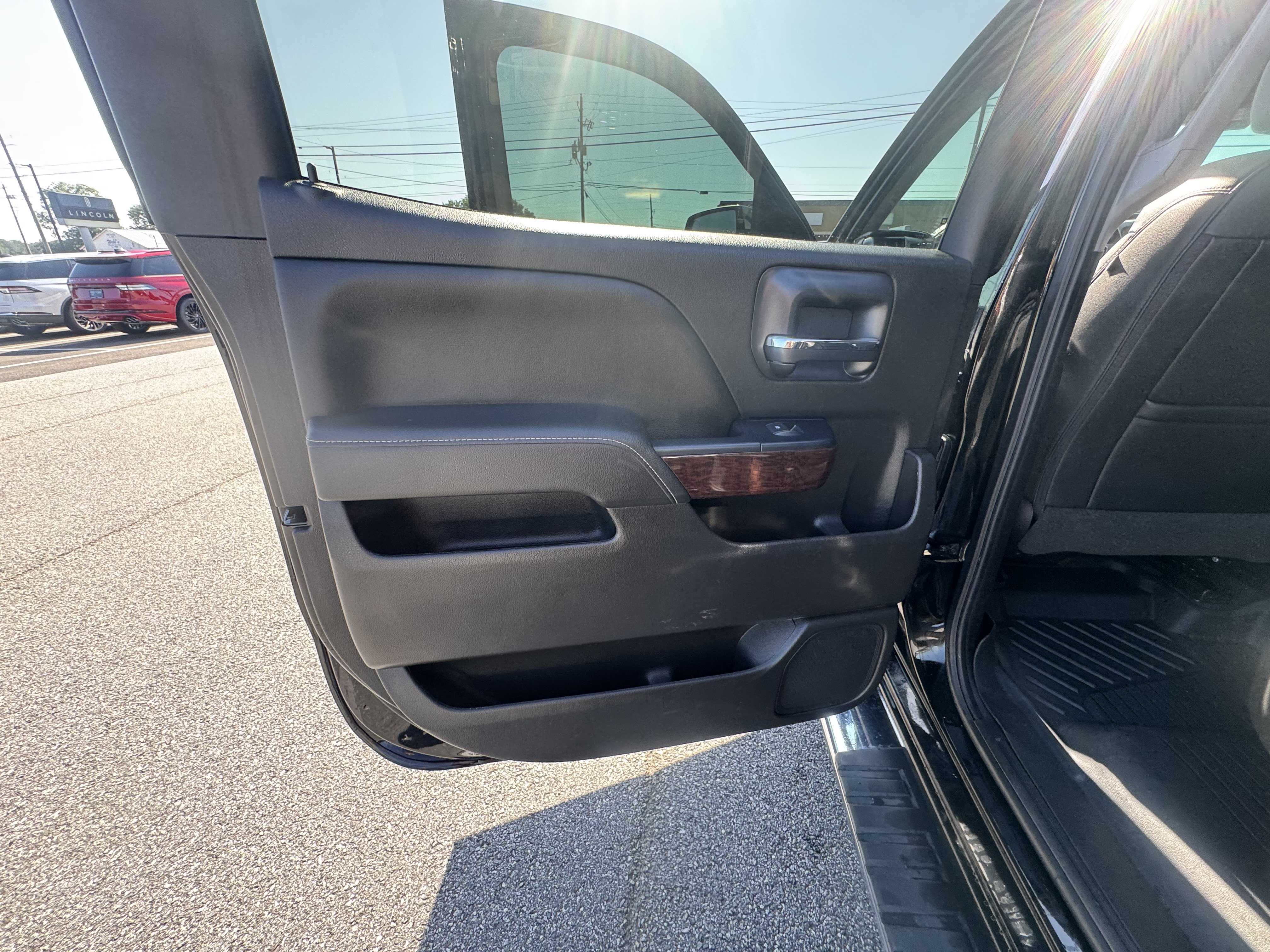 Used 2018 GMC Sierra 1500 SLT AWD/4WD image 8