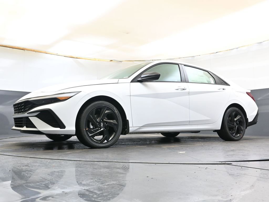 New 2026 Hyundai Elantra Sport image 40