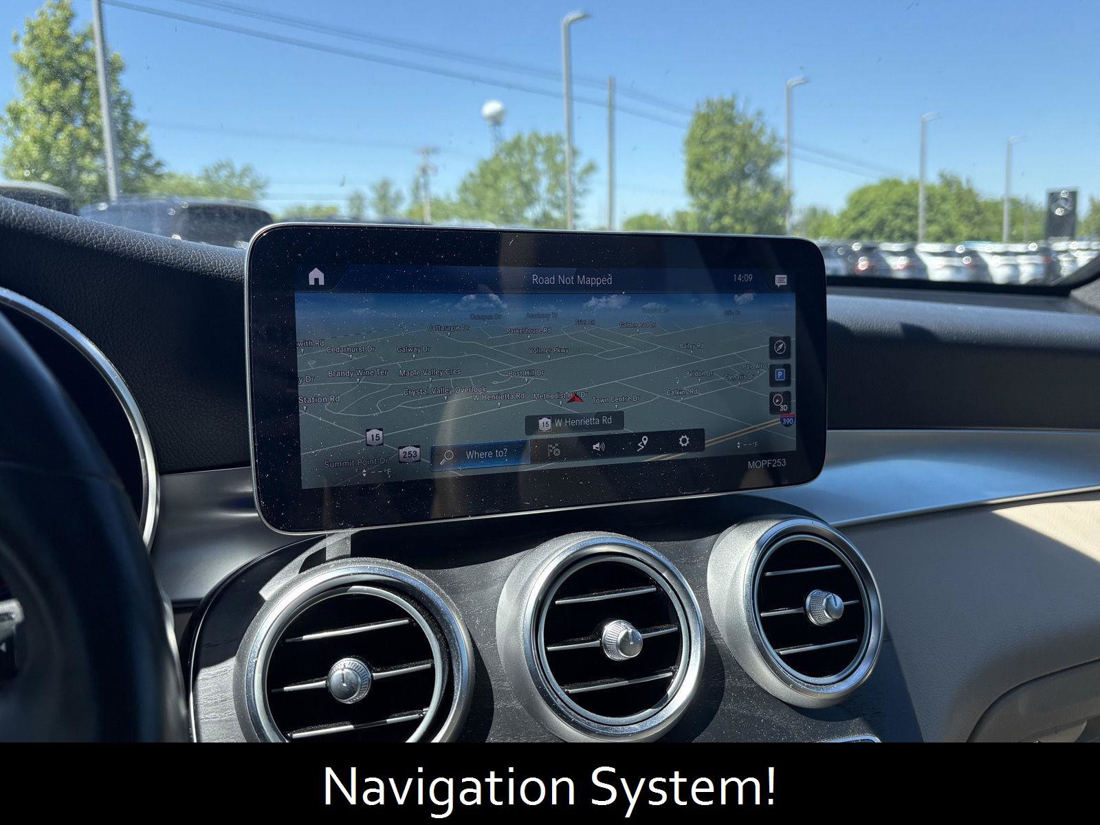 Used 2020 Mercedes-Benz GLC 300 4MATIC Coupe image 11