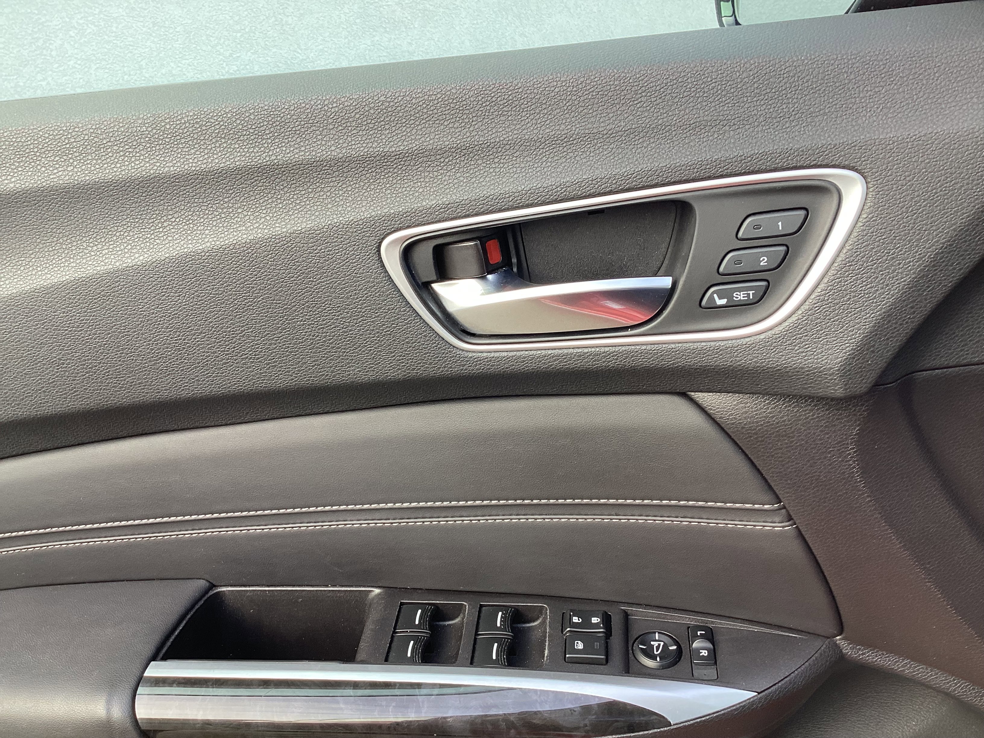 Used 2020 Acura TLX V6 w/ Technology Package image 25