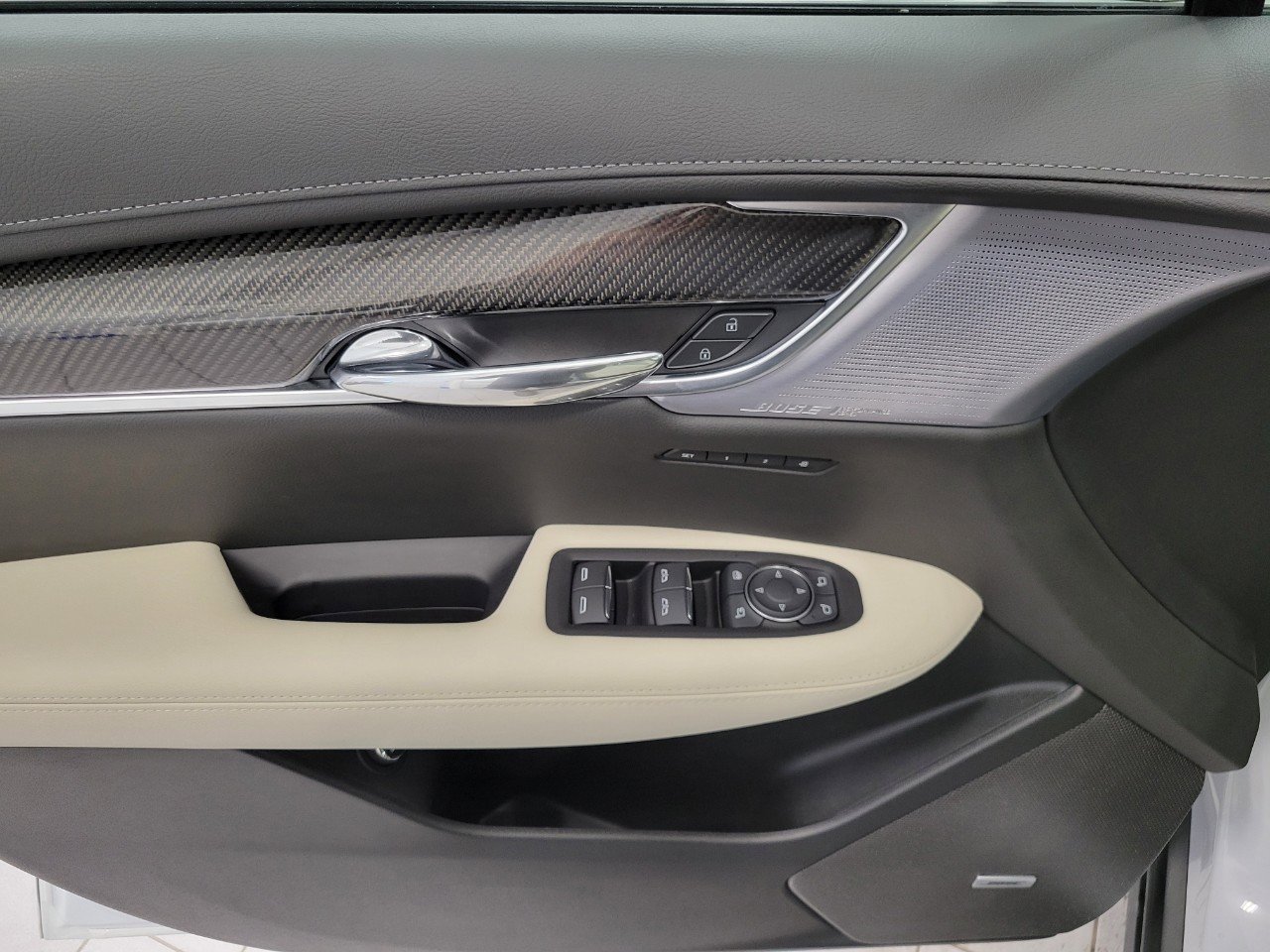 Certified 2025 Cadillac XT6 Sport w/ LPO, Floor Liner Package image 29