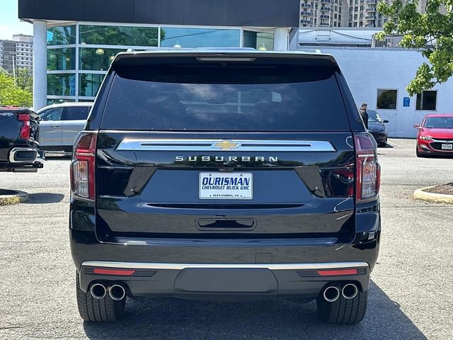 Used 2023 Chevrolet Suburban High Country w/ Premium Package AWD/4WD image 3