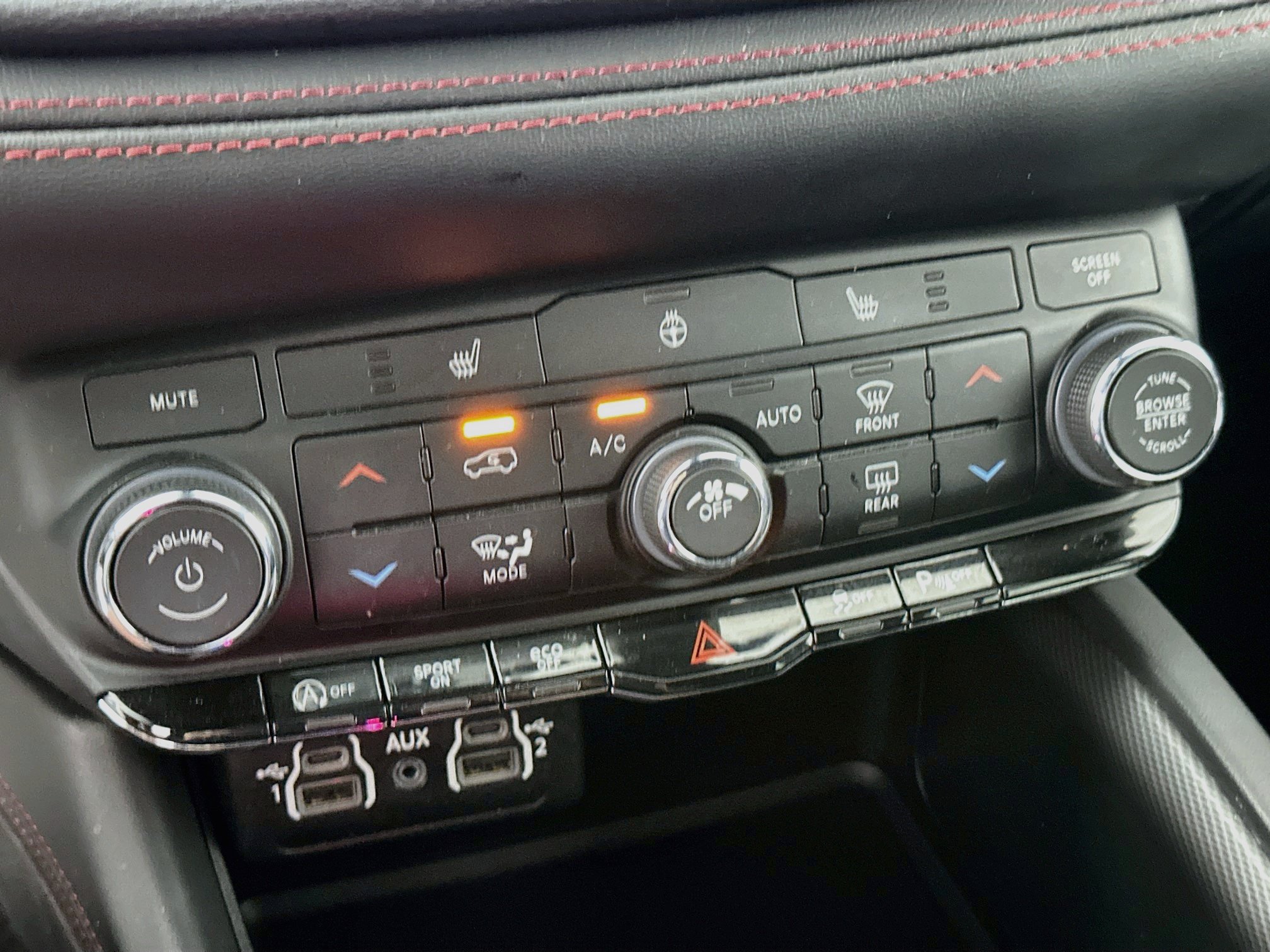 Used 2025 Dodge Durango GT AWD/4WD image 24