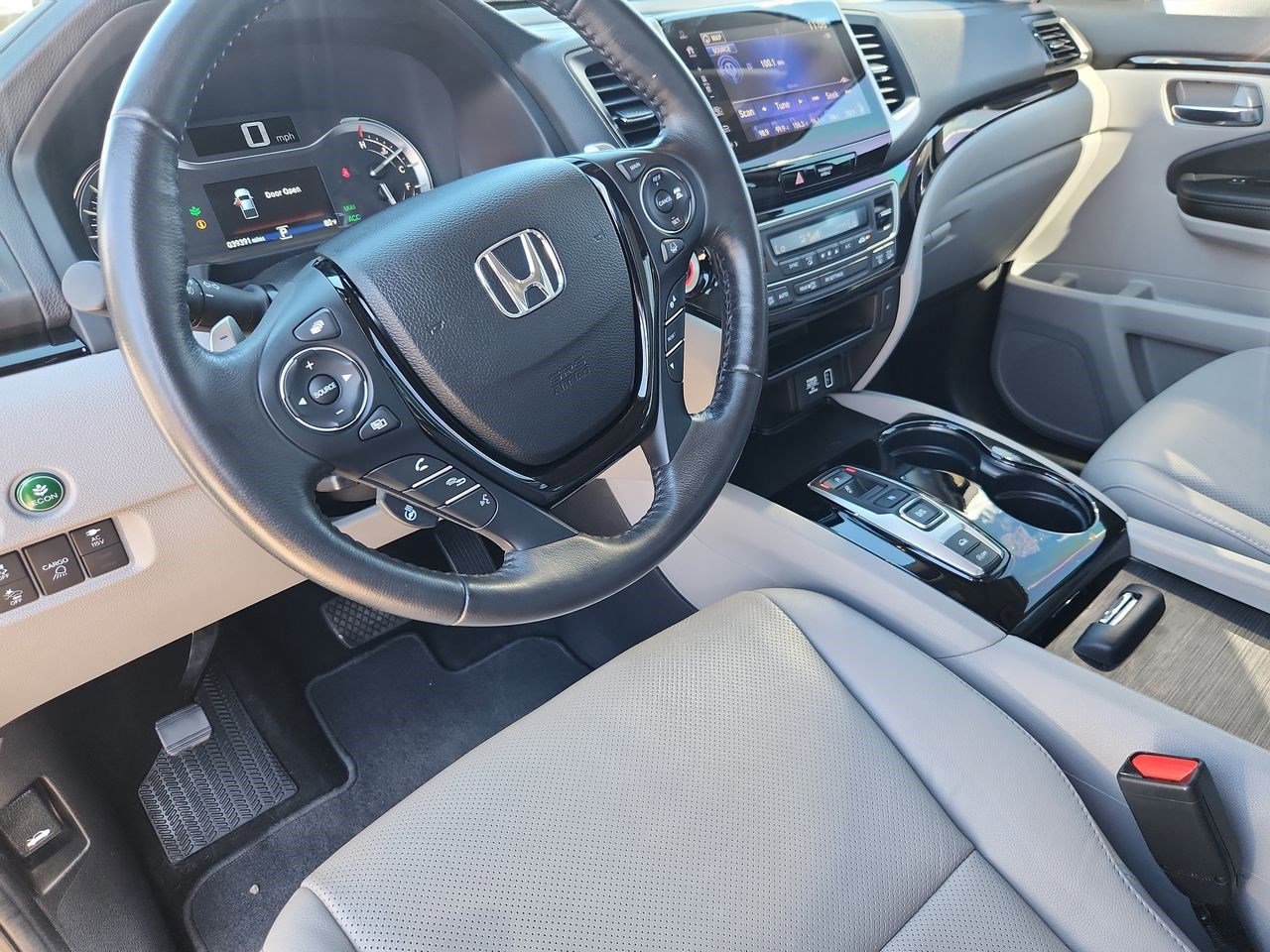 Used 2020 Honda Ridgeline RTL-E image 10