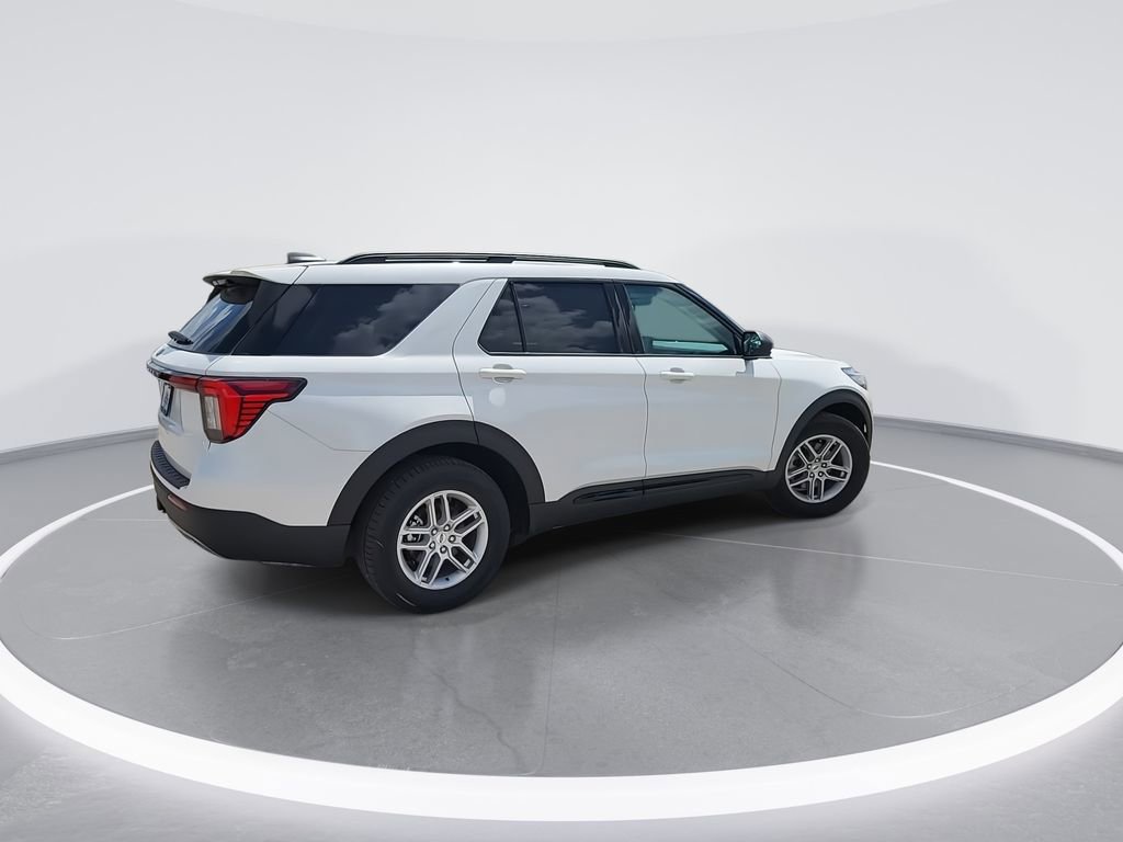New 2026 Ford Explorer Active w/ Active Comfort Package image 8