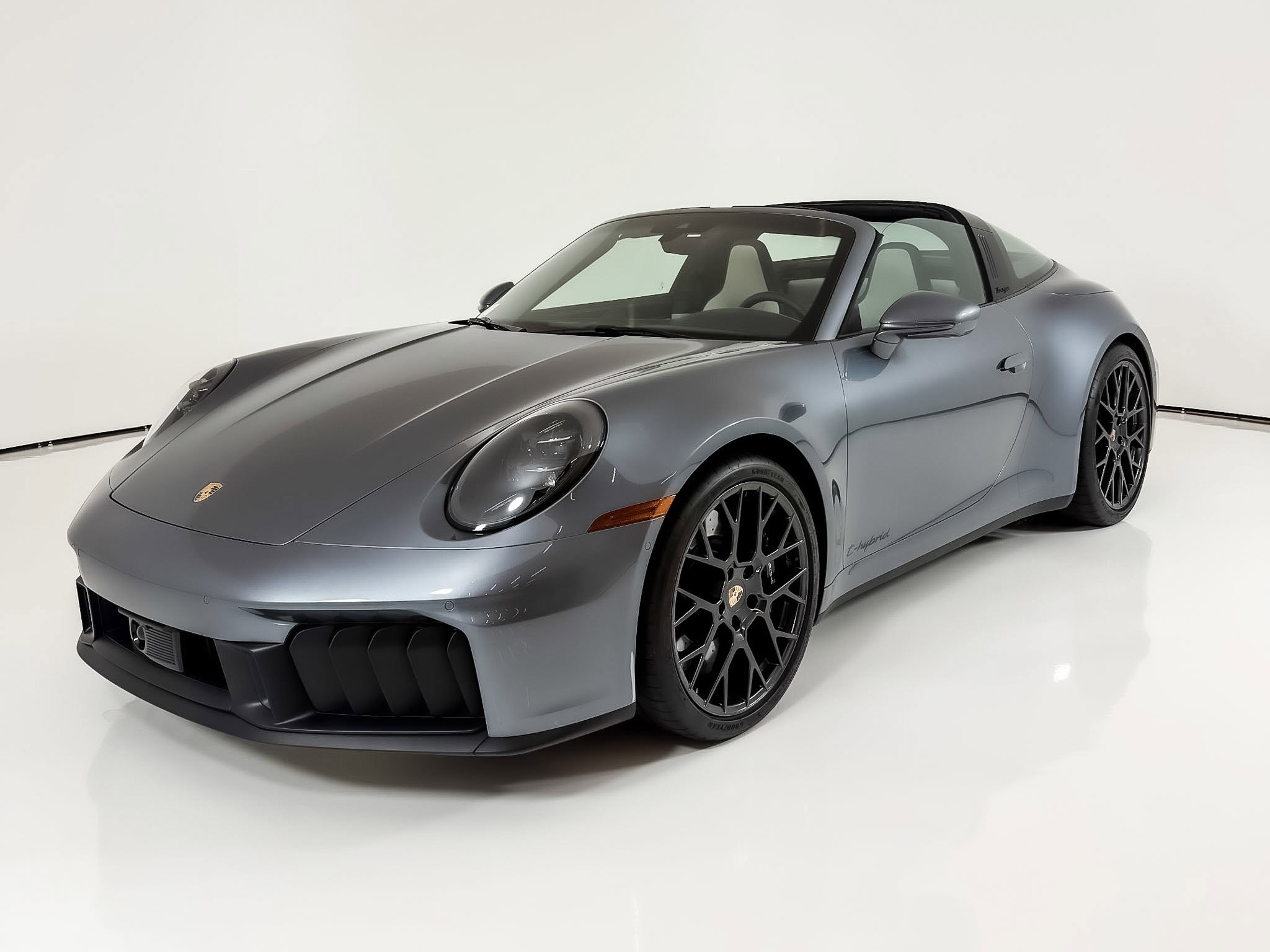 Used 2026 Porsche 911 Targa 4 GTS image 13