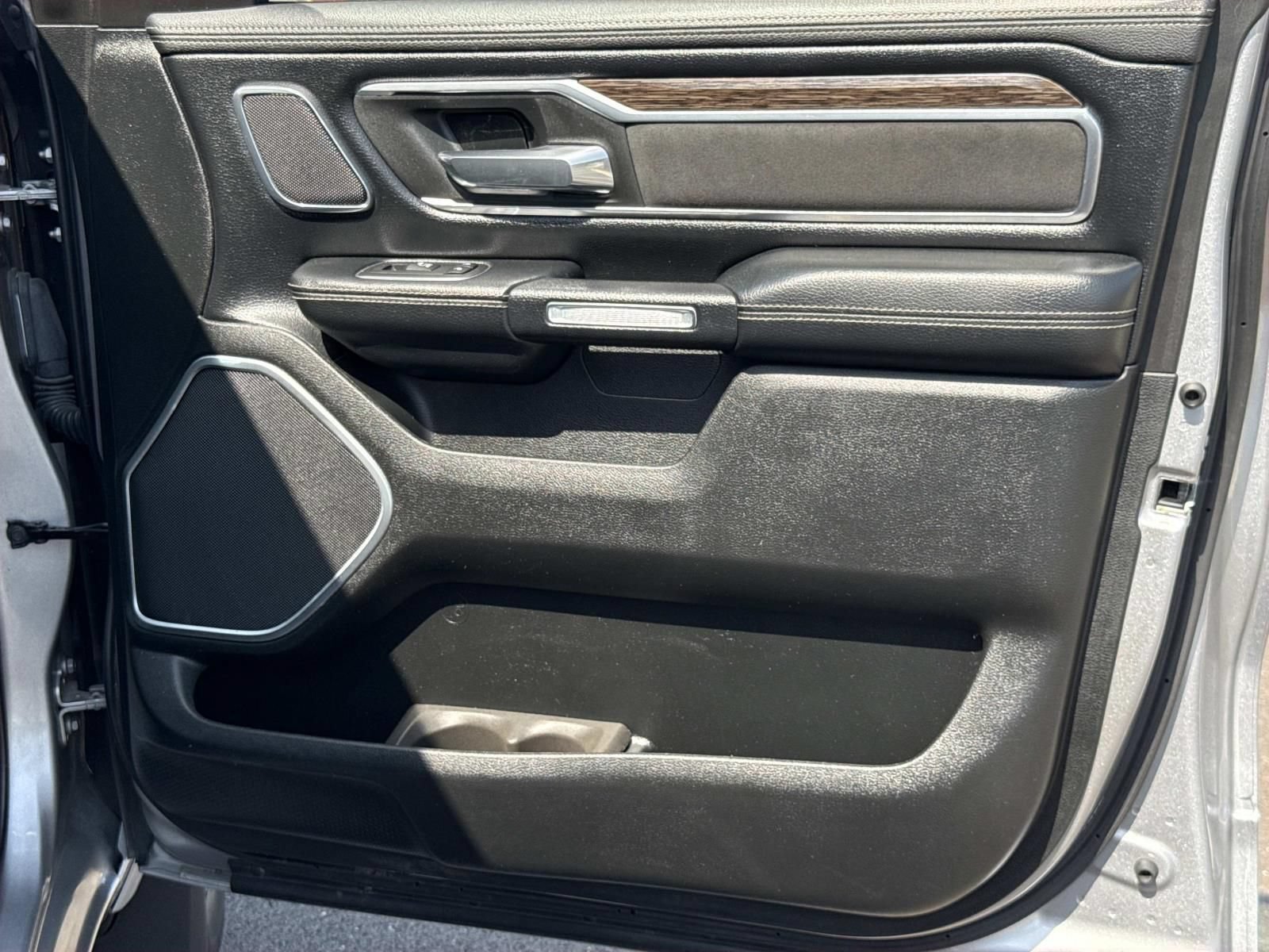 Used 2019 RAM 1500 Laramie AWD/4WD image 24