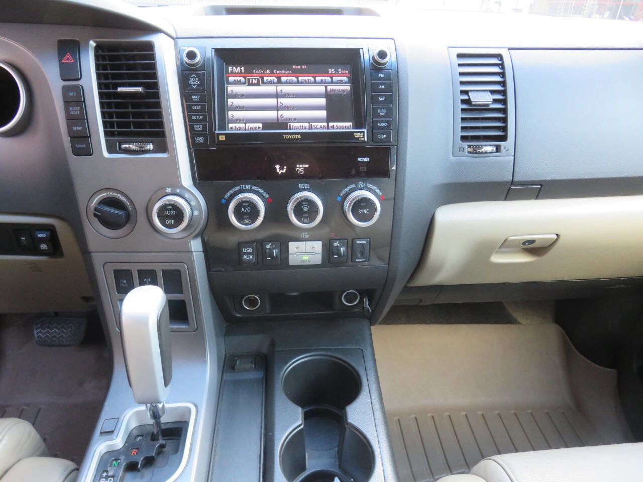 Used 2011 Toyota Sequoia Limited image 16