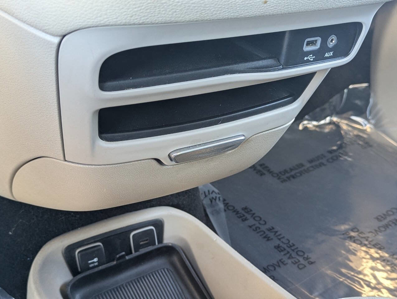 Used 2018 Chrysler Pacifica Limited image 33