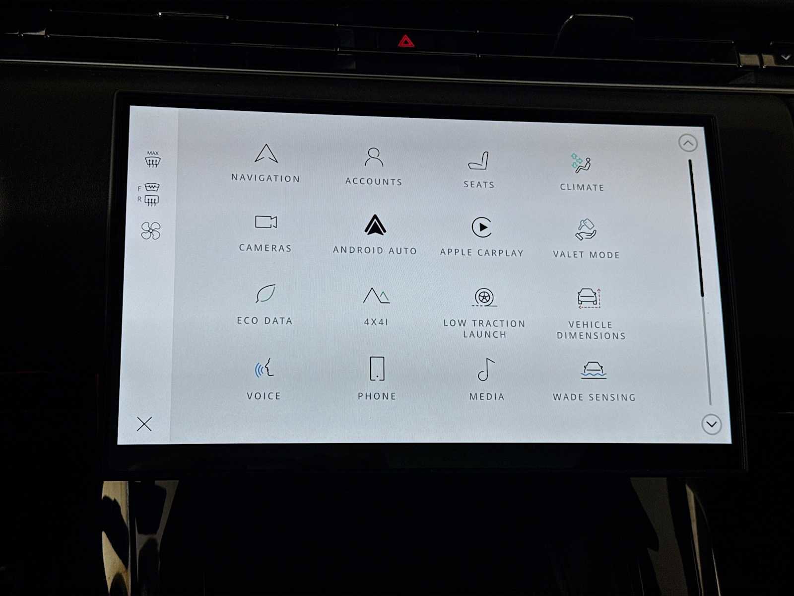 Used 2024 Land Rover Range Rover Sport Dynamic SE image 14