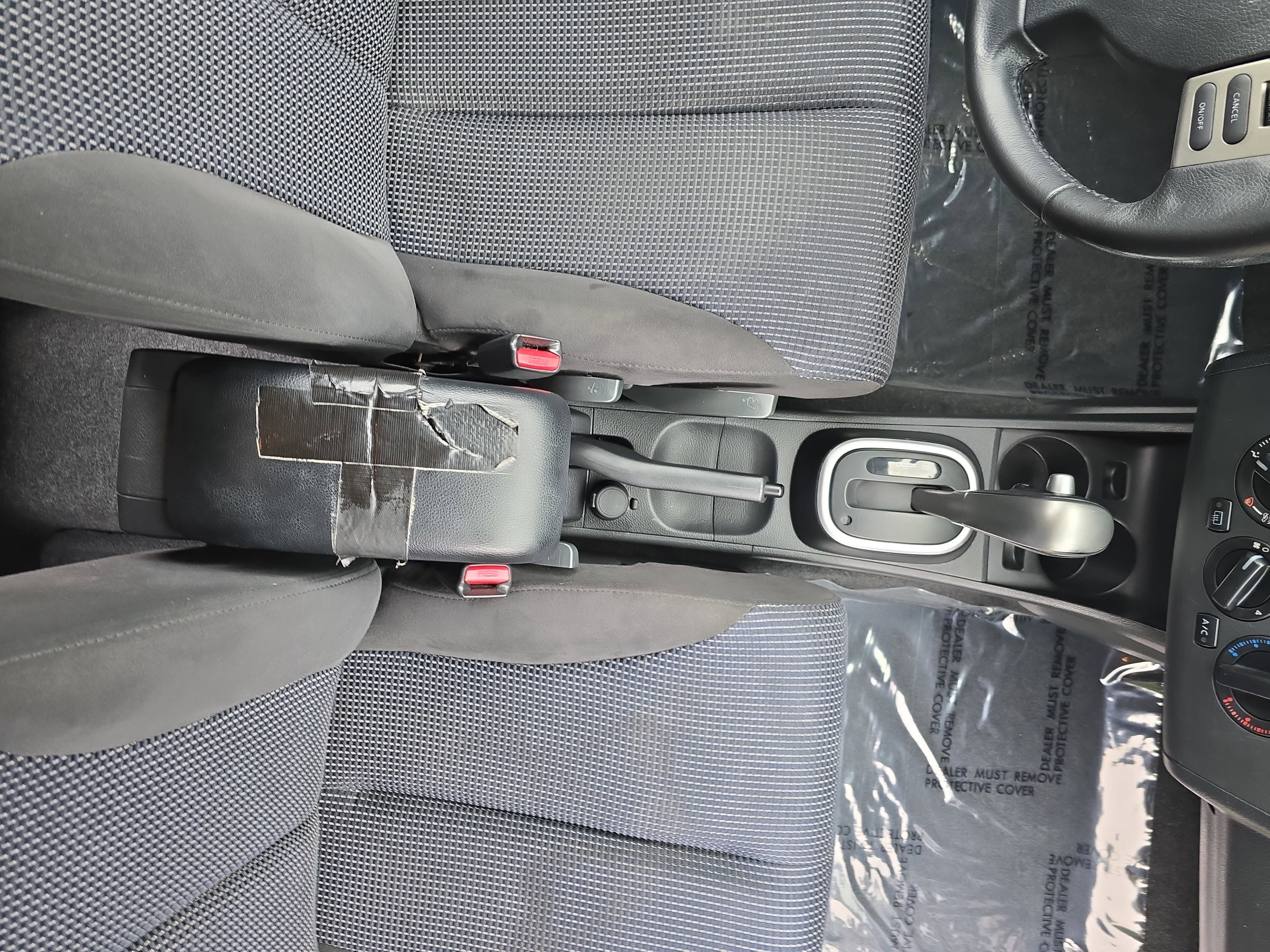 Used 2011 Nissan Versa Hatchback w/ Premium Pkg FWD image 12
