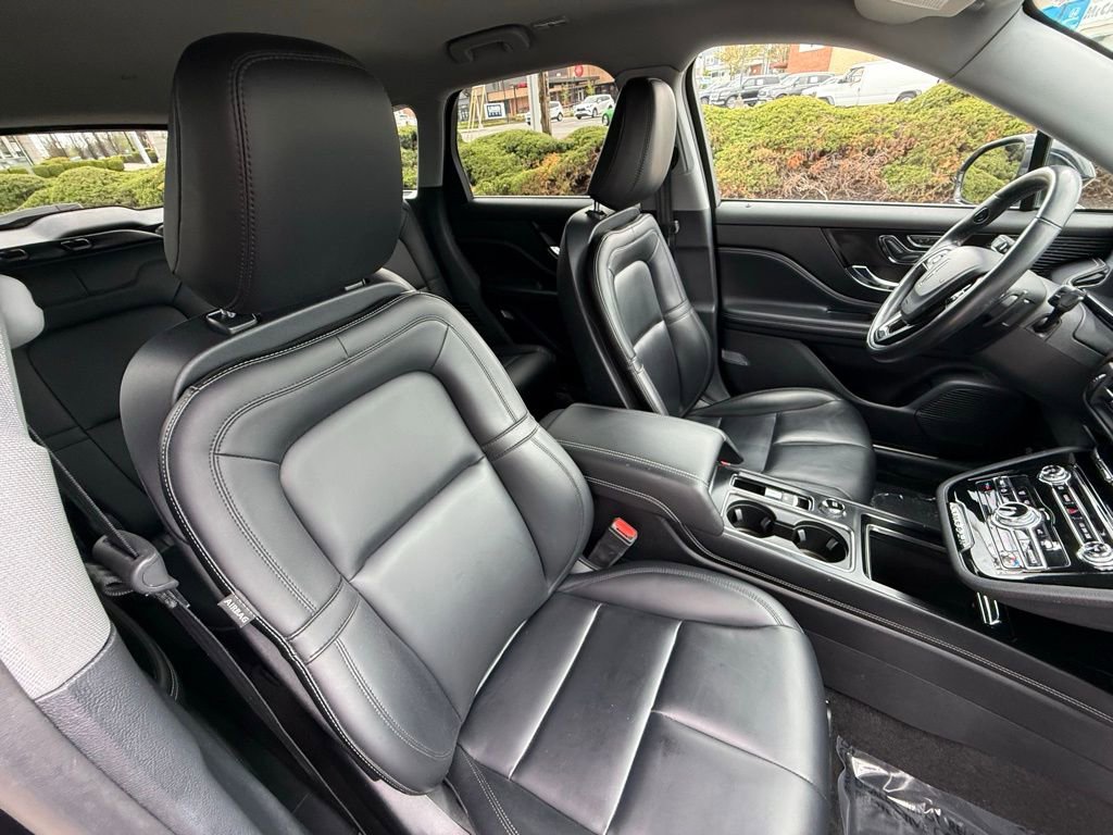 Used 2021 Lincoln Corsair AWD image 40