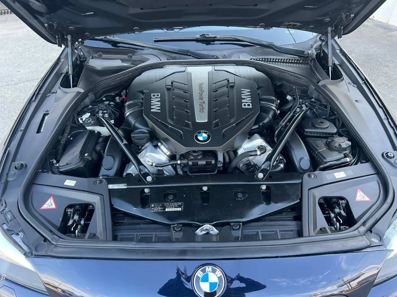 Used 2013 BMW 550i xDrive Sedan AWD/4WD image 34