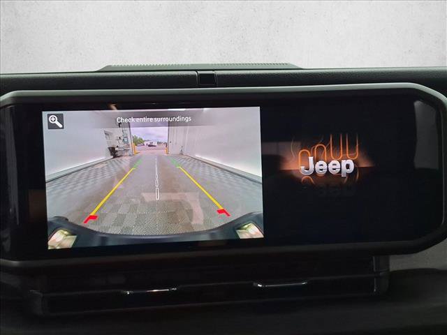 Certified 2024 Jeep Gladiator Sport AWD/4WD image 14