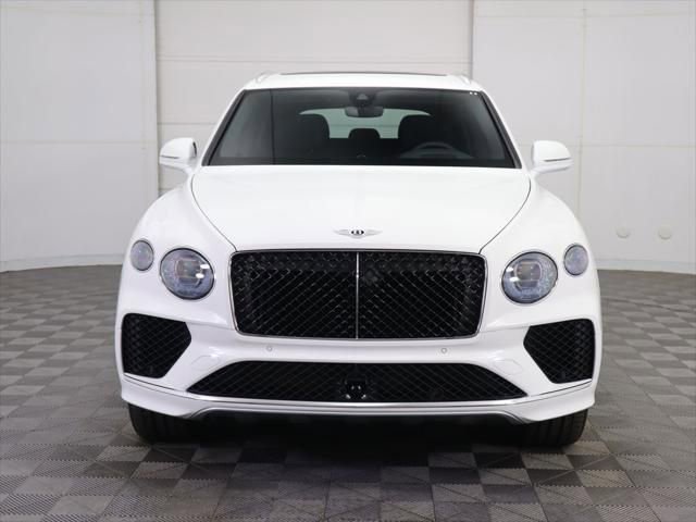 Used 2025 Bentley Bentayga Extended Wheelbase AWD/4WD image 2