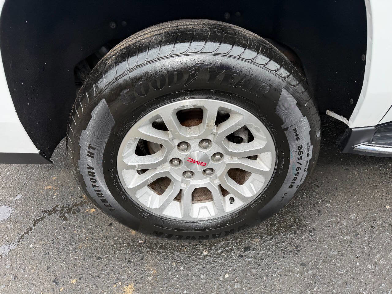 Used 2019 GMC Yukon XL SLT w/ Open Road Package image 8