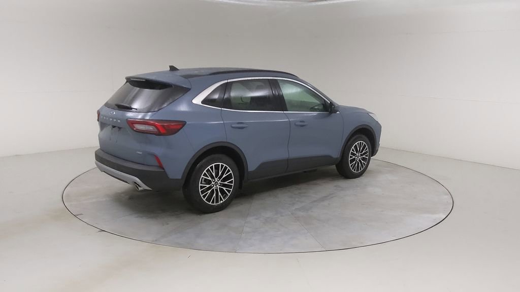 New 2026 Ford Escape SE image 13