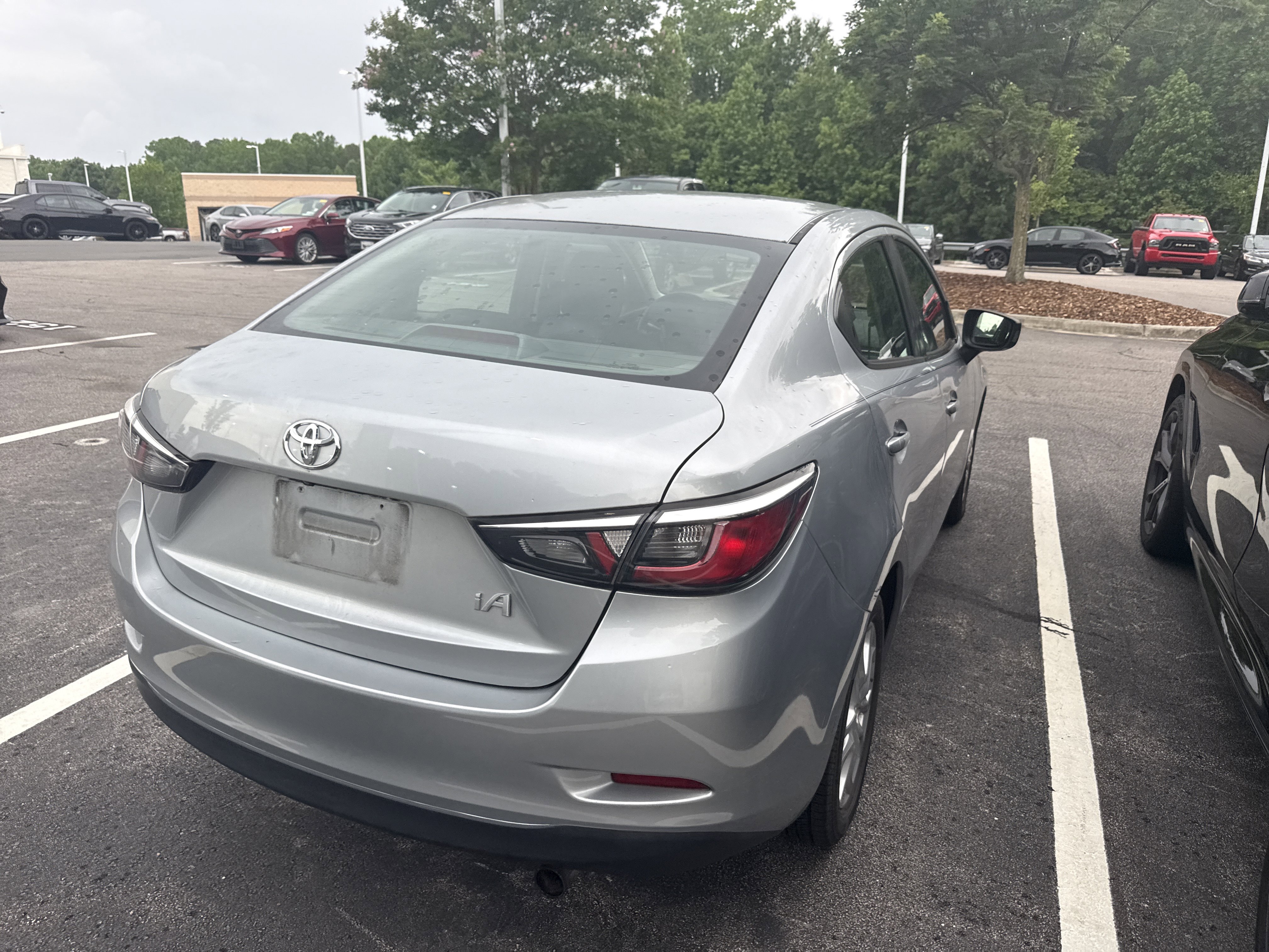 Used 2017 Toyota Yaris iA FWD image 7