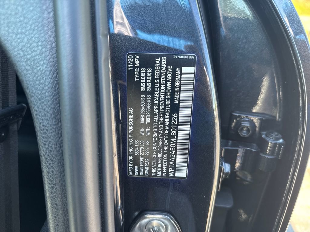 Used 2021 Porsche Macan image 13