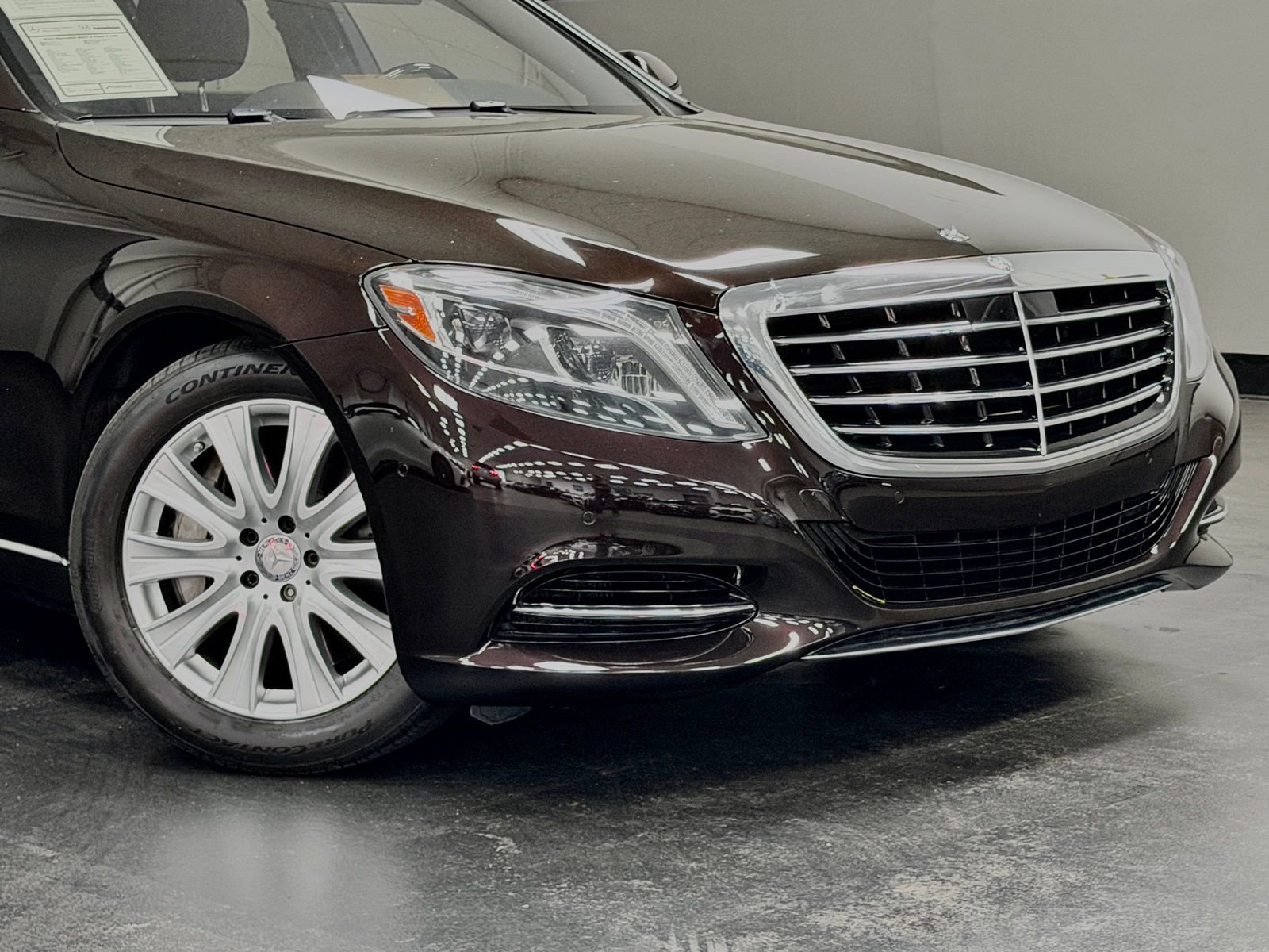 Used 2015 Mercedes-Benz S 550 Sedan image 3