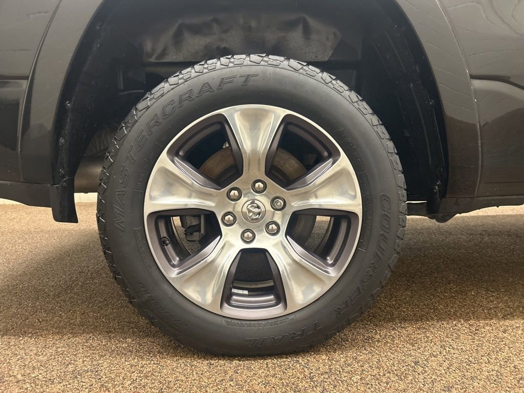 Used 2019 RAM 1500 Laramie image 27