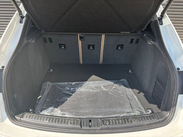 Certified 2025 Porsche Macan image 29