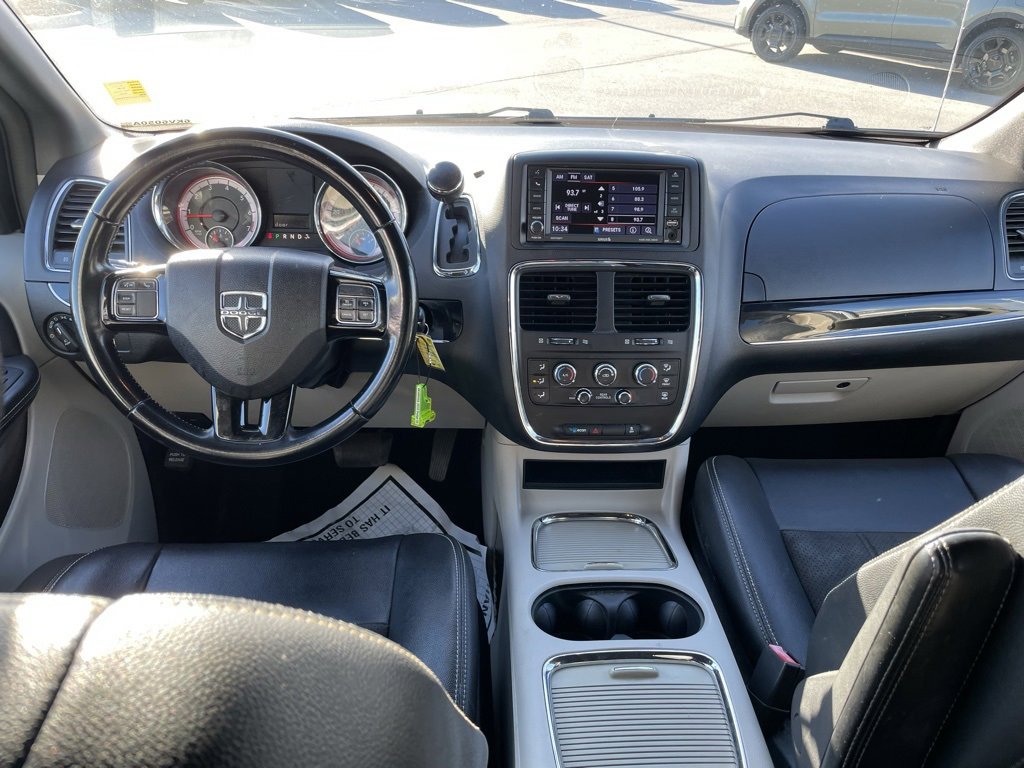 Used 2019 Dodge Grand Caravan SXT image 22