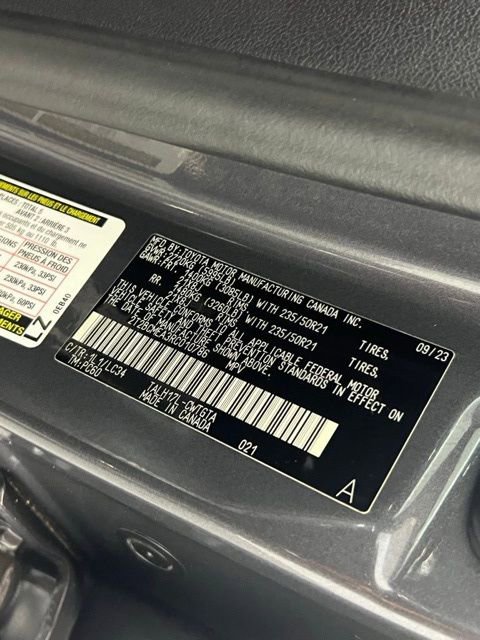 Used 2024 Lexus RX 500h F Sport w/ Convenience Package image 36