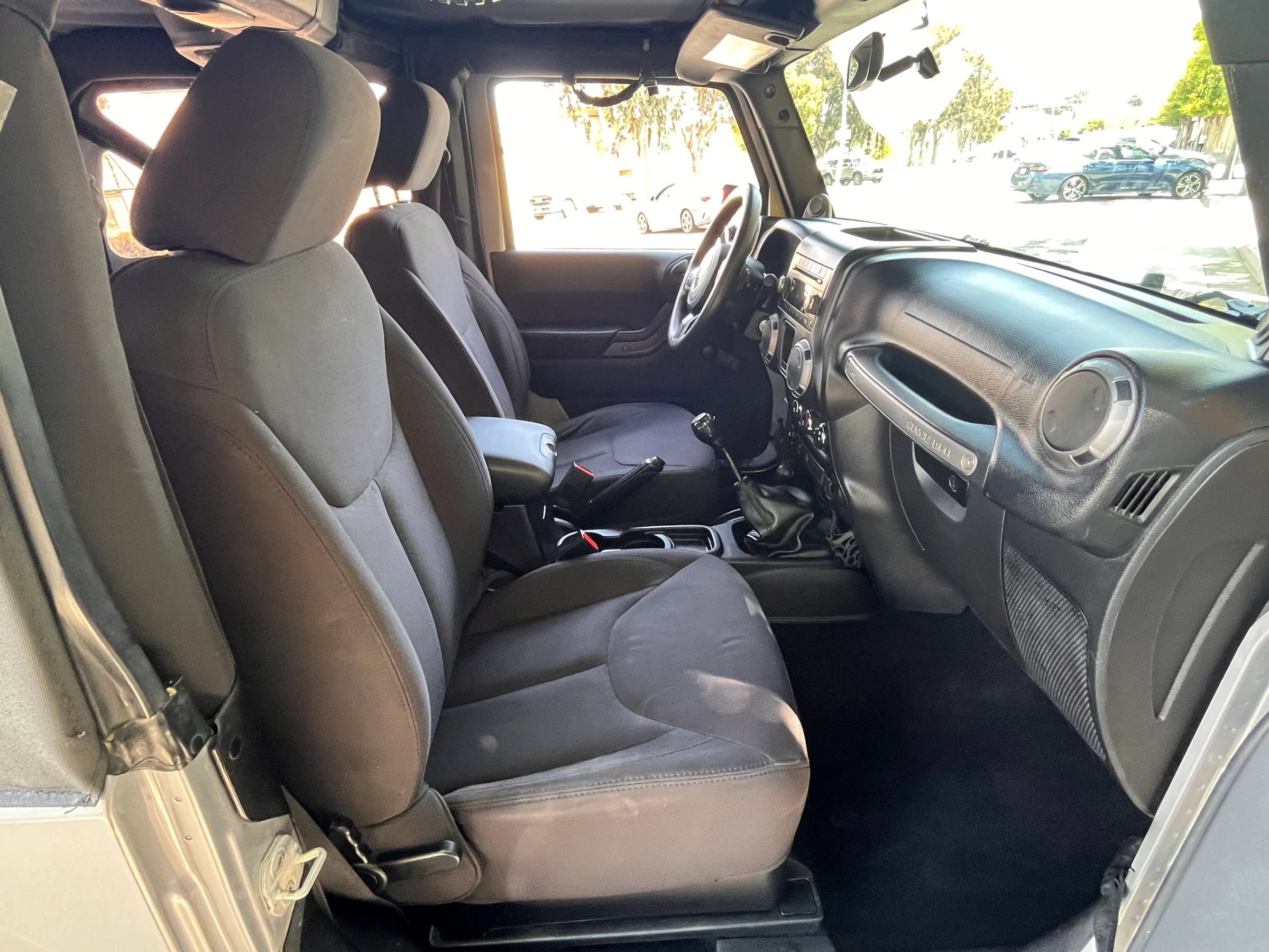Used 2013 Jeep Wrangler Sport AWD/4WD image 11