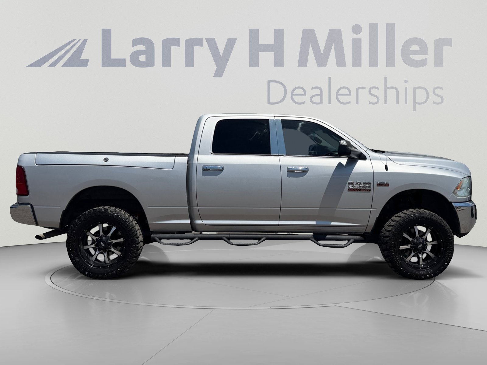 Used 2017 RAM 2500 Tradesman w/ Chrome Appearance Group AWD/4WD image 6