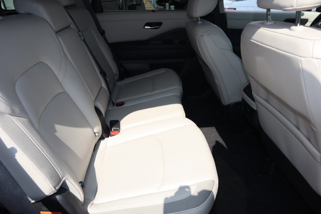 Certified 2024 Nissan Pathfinder SL AWD/4WD image 25