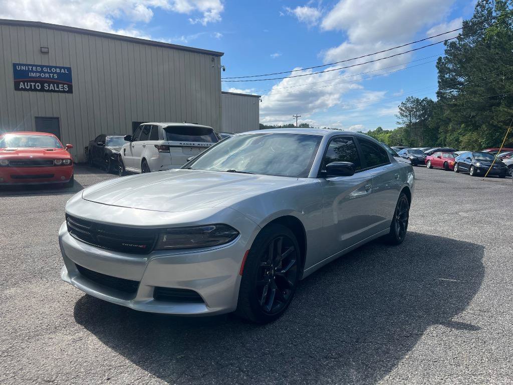Used 2023 Dodge Charger SXT w/ Blacktop Package RWD image 3
