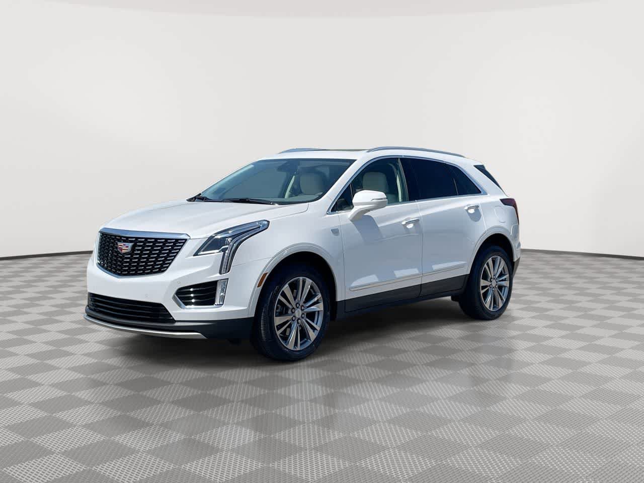 Used 2024 Cadillac XT5 Premium Luxury w/ LPO, Floor Liner Package FWD image 4