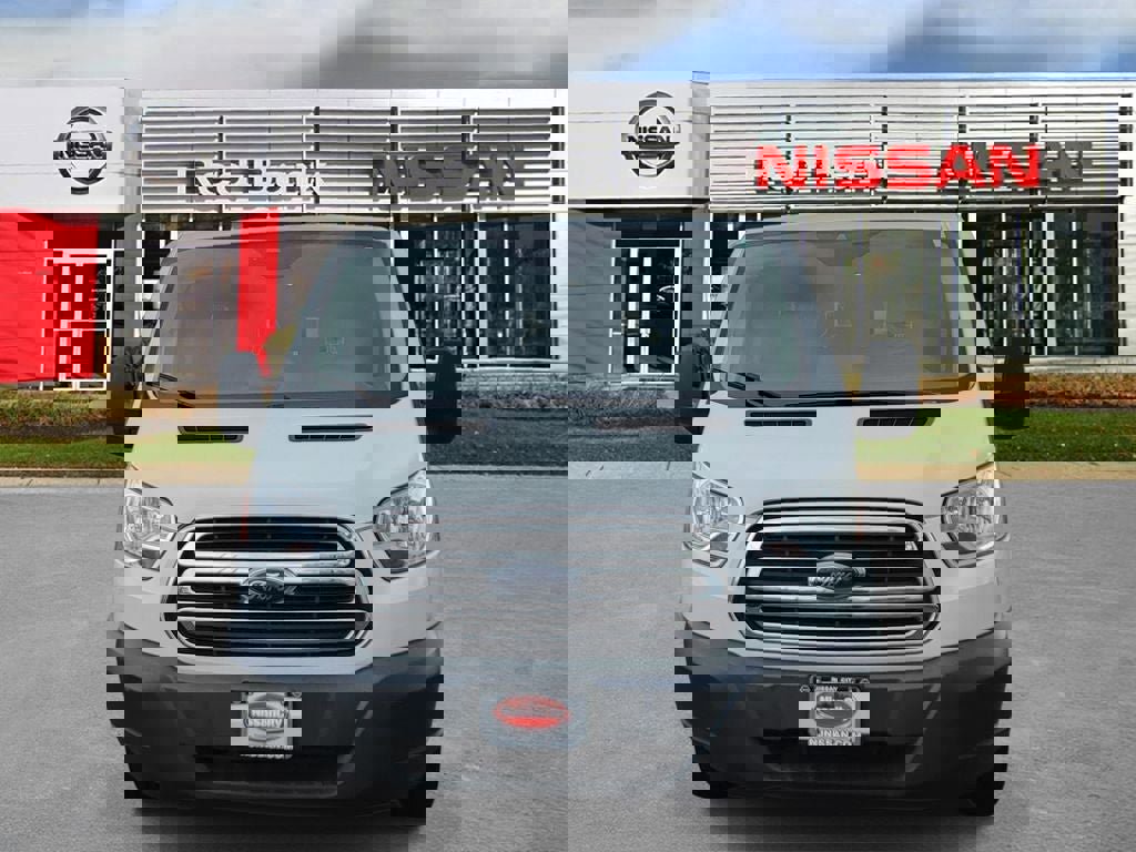 Used 2017 Ford Transit 350 XLT RWD image 2