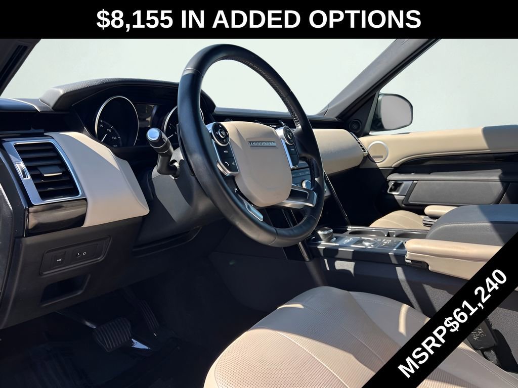 Used 2018 Land Rover Discovery SE AWD/4WD image 2