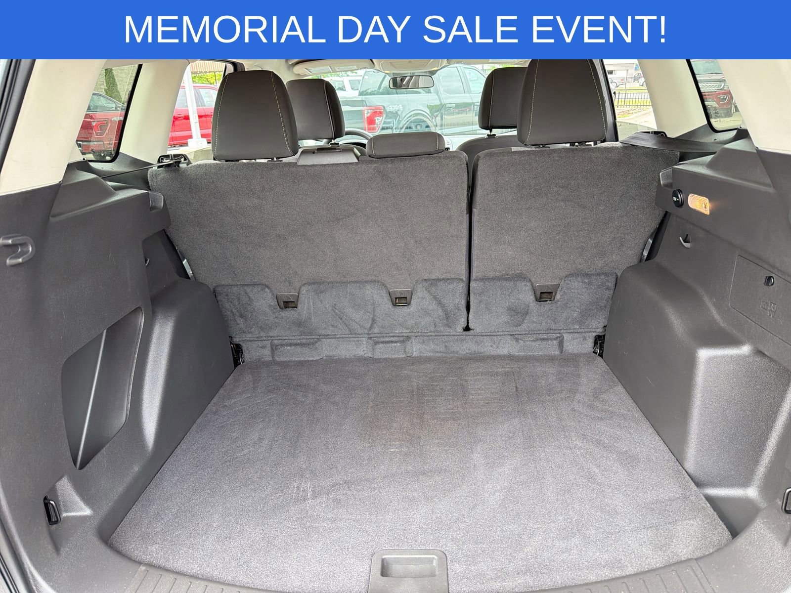 Used 2017 Ford Escape SE AWD/4WD image 36