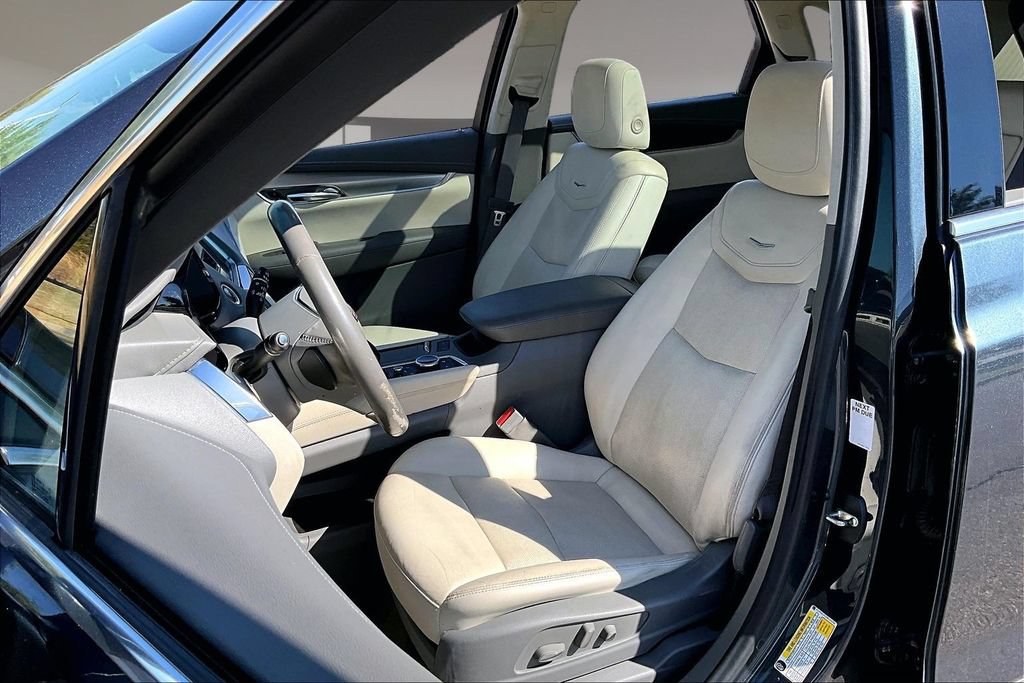 Used 2021 Cadillac XT5 Premium Luxury FWD image 26