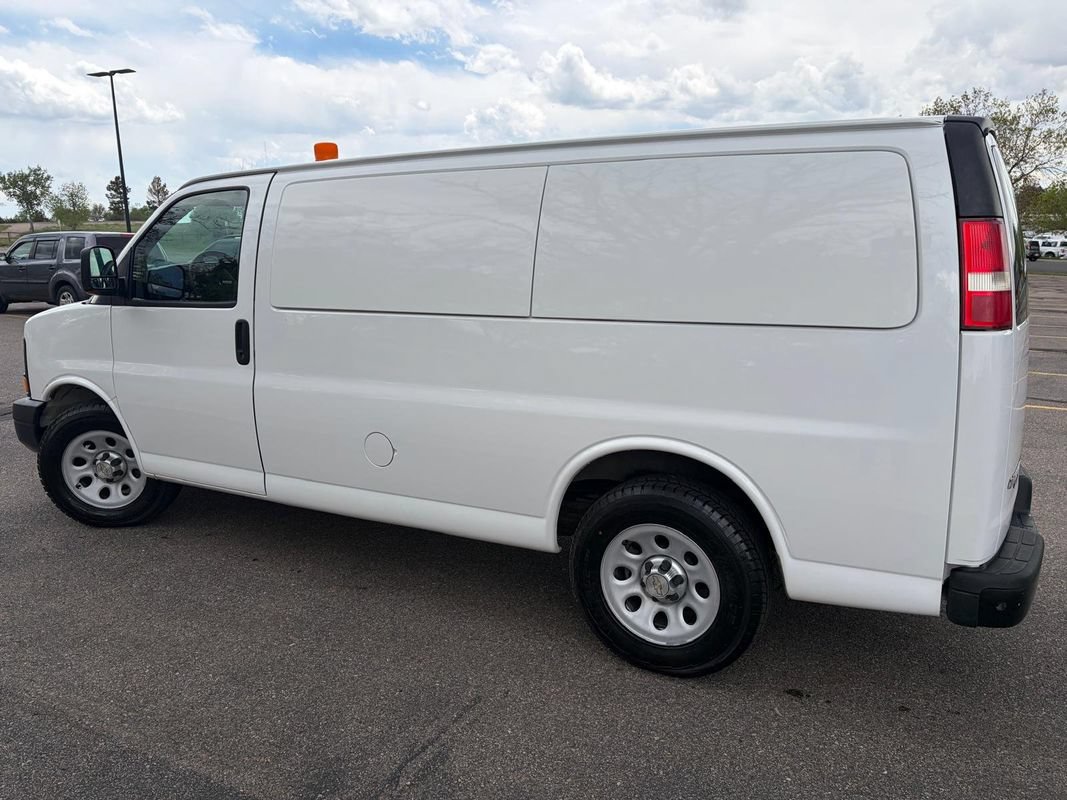 Used 2012 Chevrolet Express 1500 AWD image 2