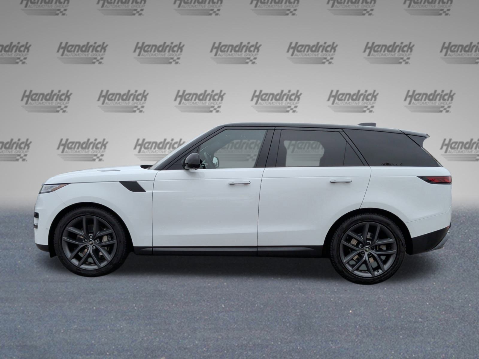 Used 2023 Land Rover Range Rover Sport SE image 7
