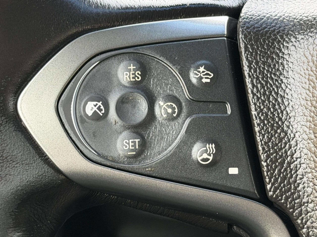 Used 2019 Chevrolet Suburban Premier w/ Premier Plus Edition image 41