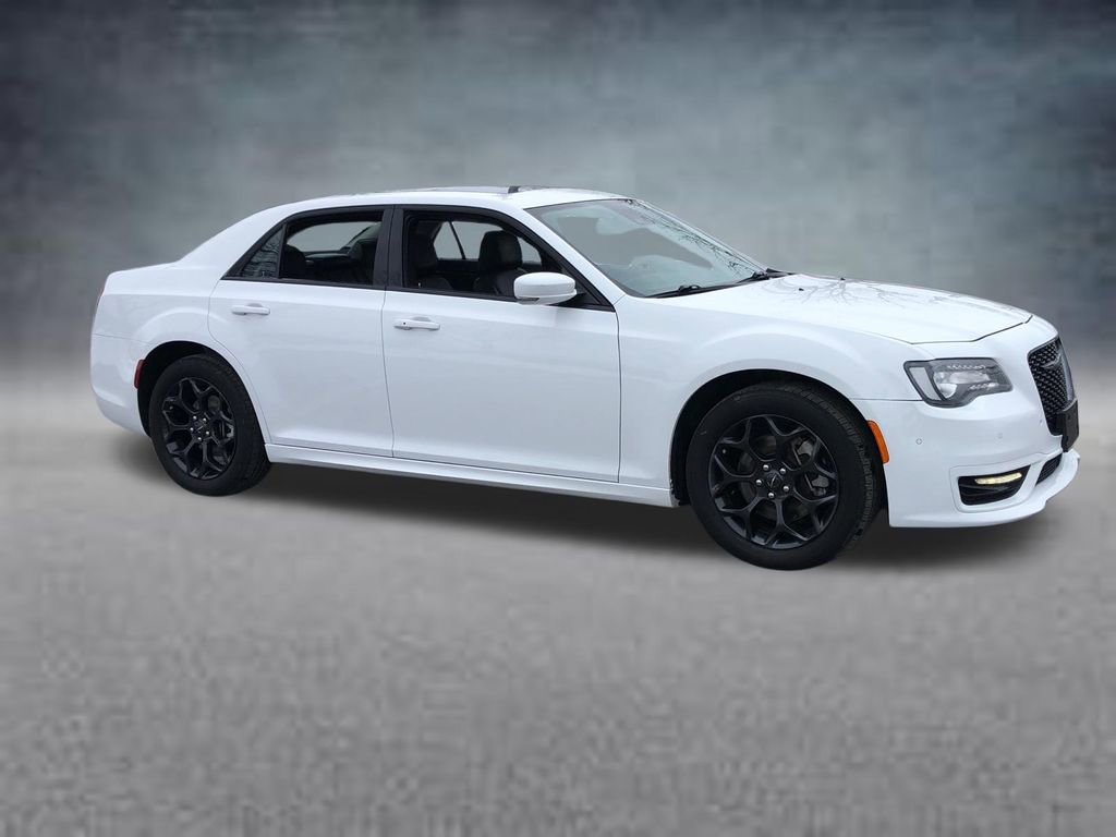 Used 2023 Chrysler 300 Touring L w/ Popular Equipment Group image 10