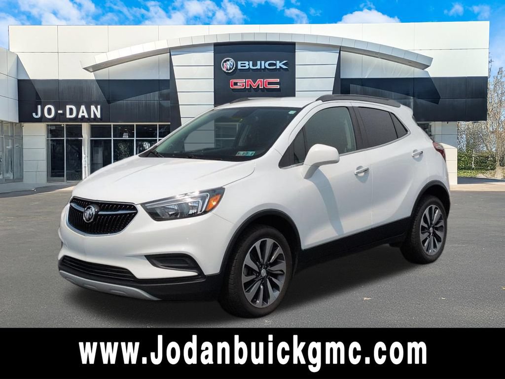 Used 2021 Buick Encore Preferred AWD/4WD image 1