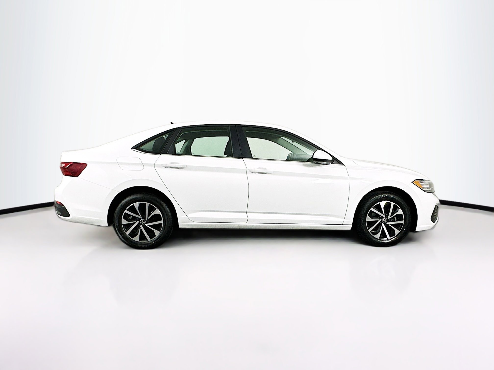 Used 2024 Volkswagen Jetta S image 10