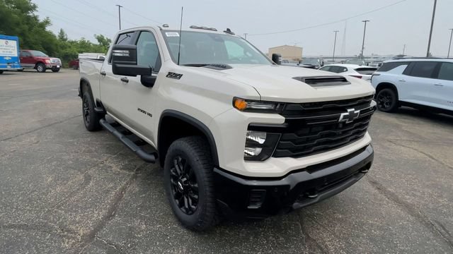 New 2026 Chevrolet Silverado 2500 Custom w/ Custom Value Package AWD/4WD image 4